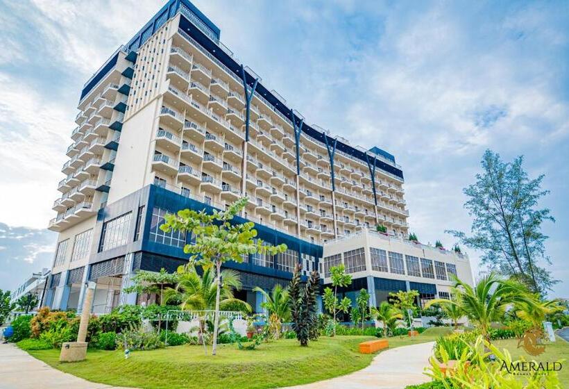 Amerald Resort Hotel Desaru
