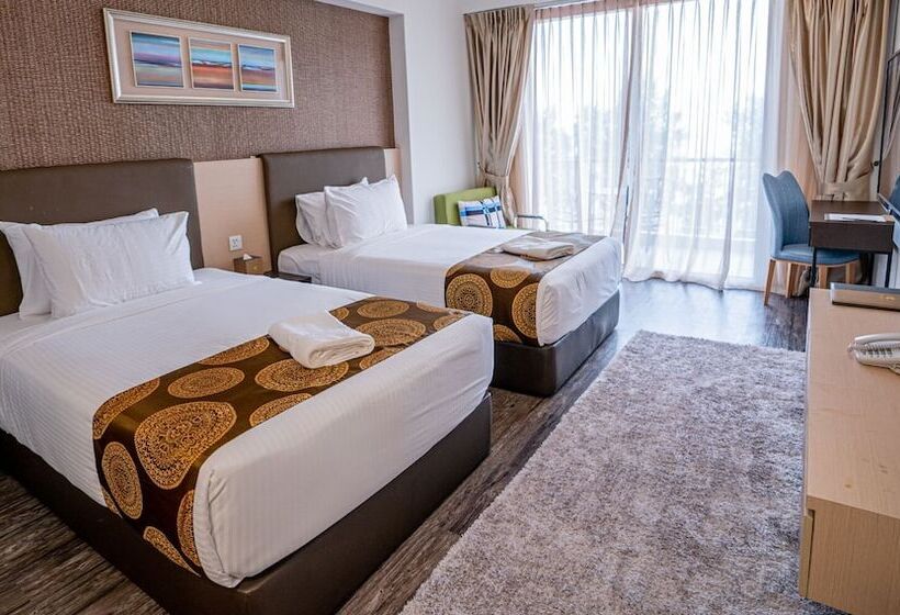 Amerald Resort Hotel Desaru