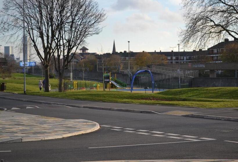 Amersham Park Apartment