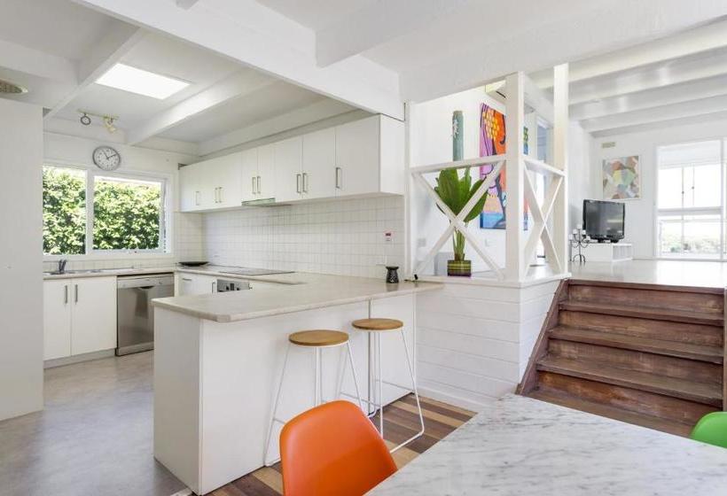 At Agnes Ave: Coastal Views