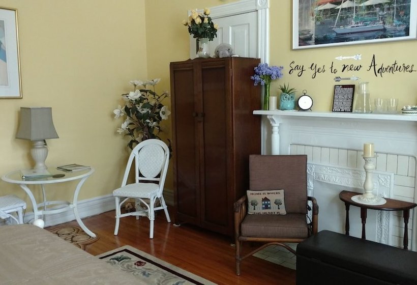 Baker Street Bed And Breakfast