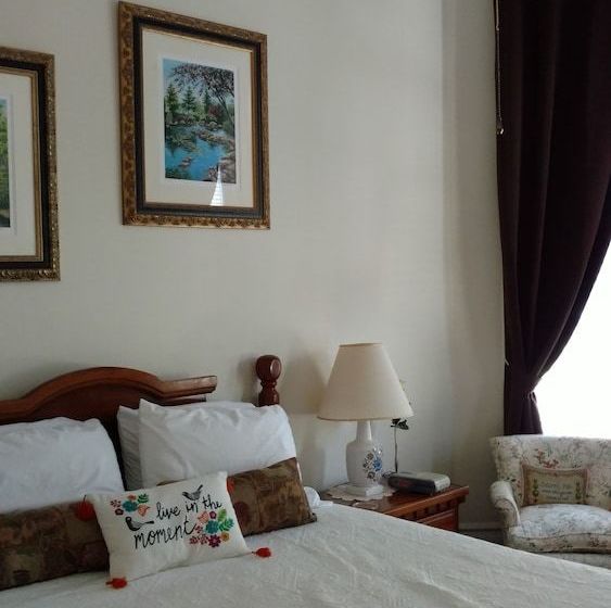 Baker Street Bed And Breakfast