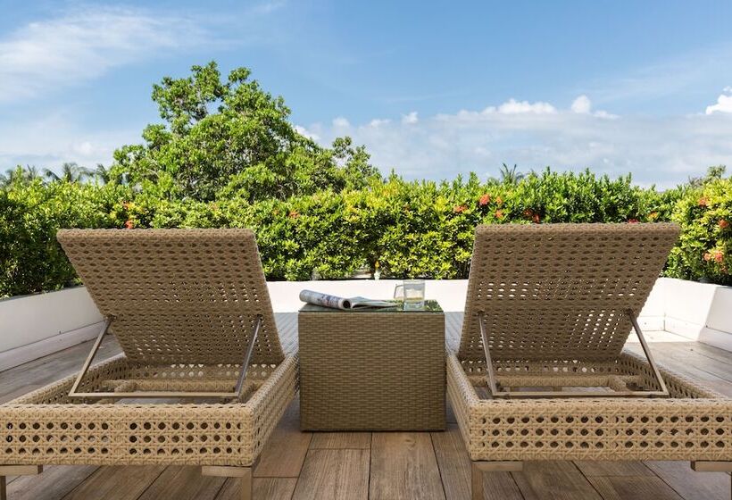 Beachside Villa Baylis