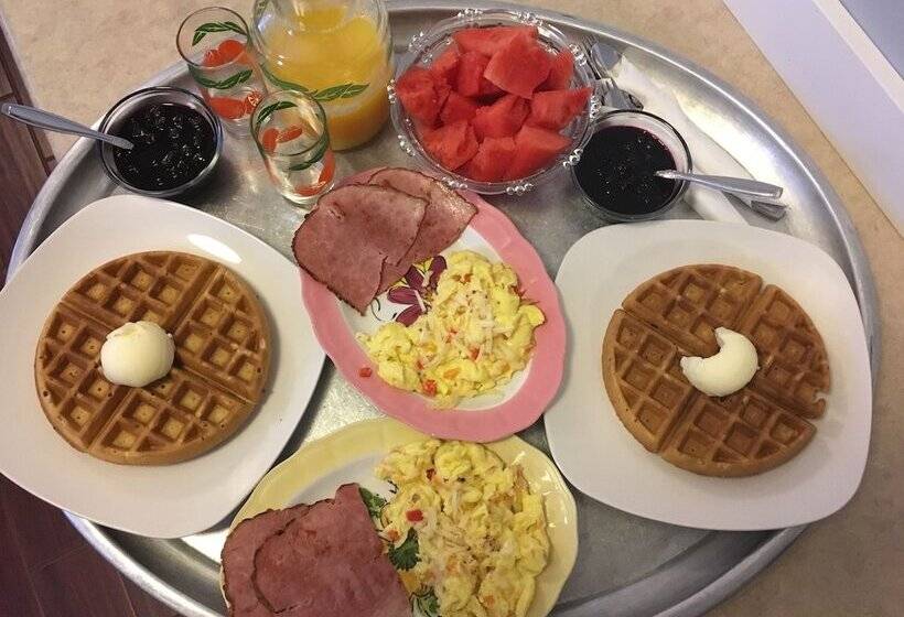 مبيت وإفطار Davie School Inn