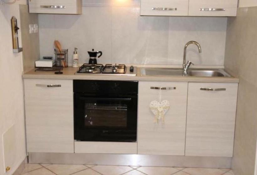 تختخواب و صبحانه Note Di Jesi