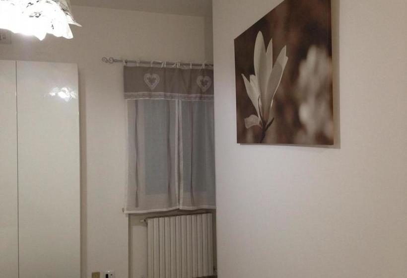 تختخواب و صبحانه Note Di Jesi