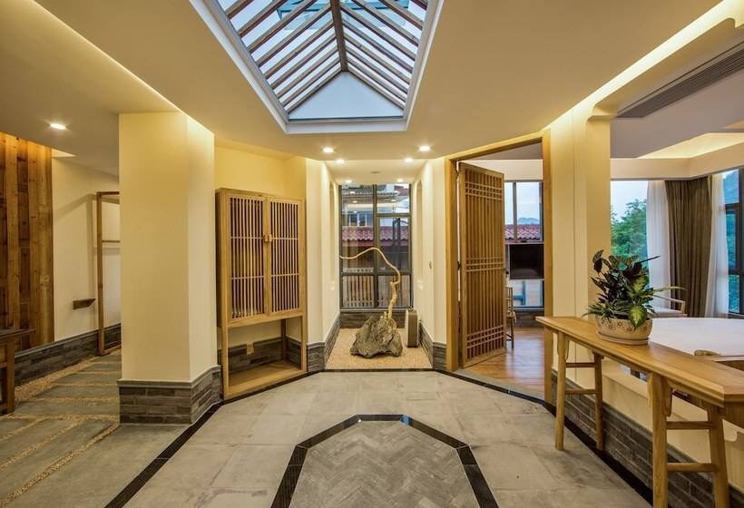 ベッドアンドブレックファースト Wuyishan Old Street Hill Lodge