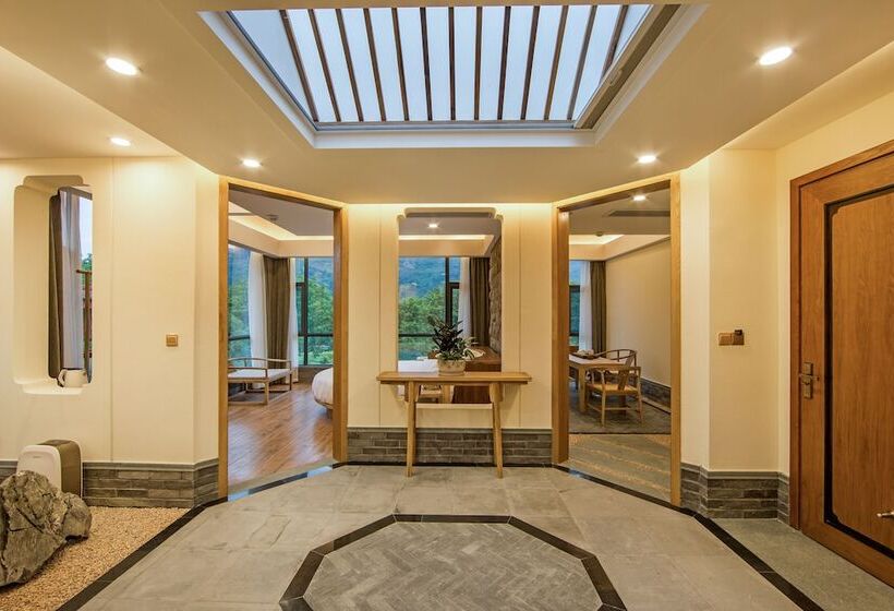 مبيت وإفطار Wuyishan Old Street Hill Lodge