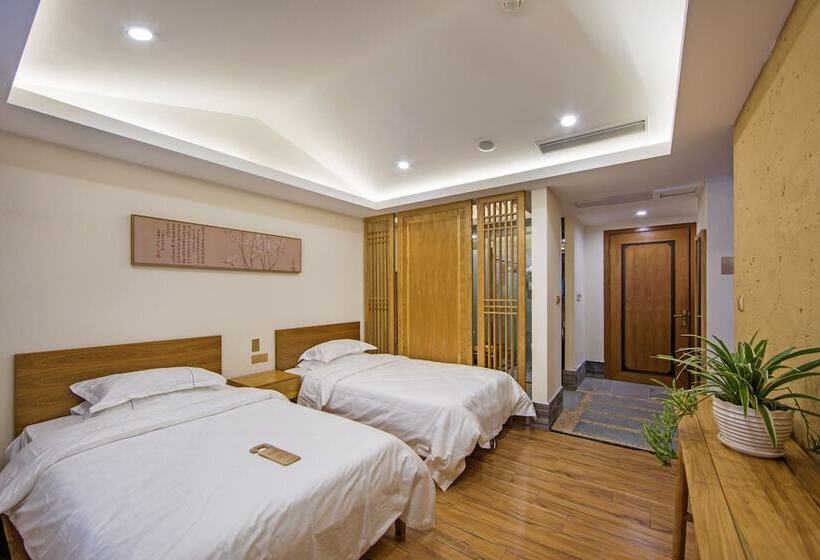 ベッドアンドブレックファースト Wuyishan Old Street Hill Lodge
