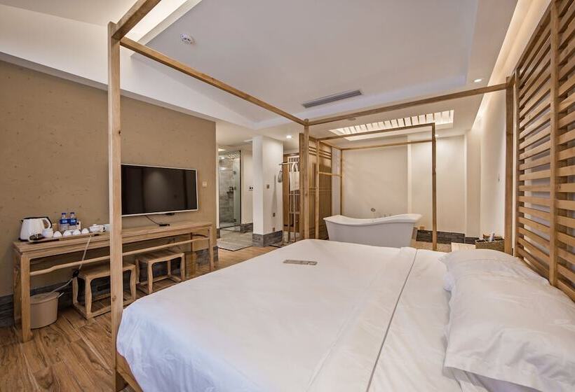 مبيت وإفطار Wuyishan Old Street Hill Lodge