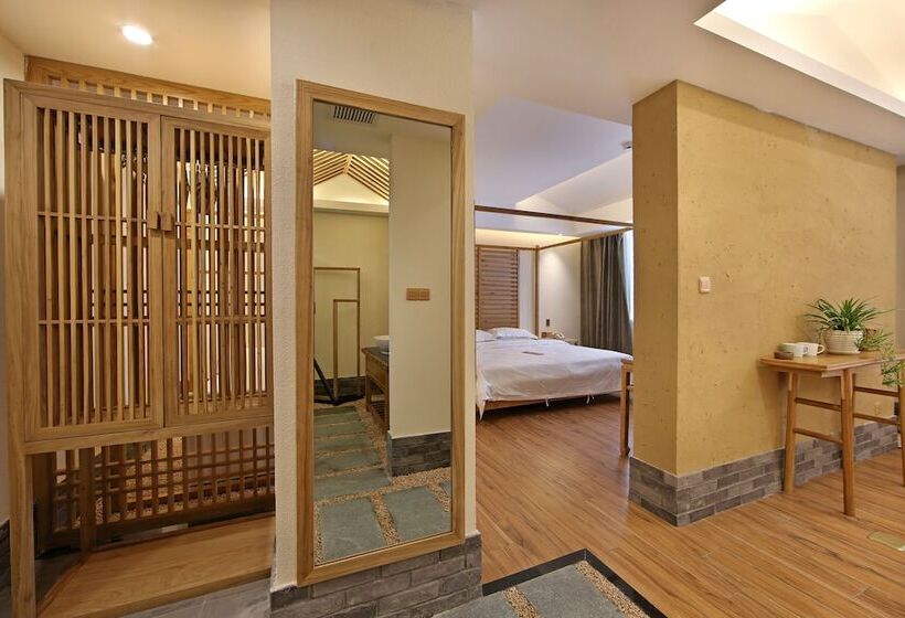 مبيت وإفطار Wuyishan Old Street Hill Lodge