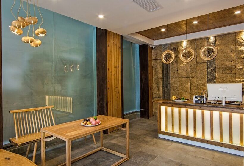 مبيت وإفطار Wuyishan Old Street Hill Lodge