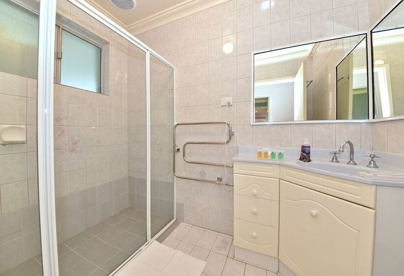 Comfy Home Near Airport & City 2280