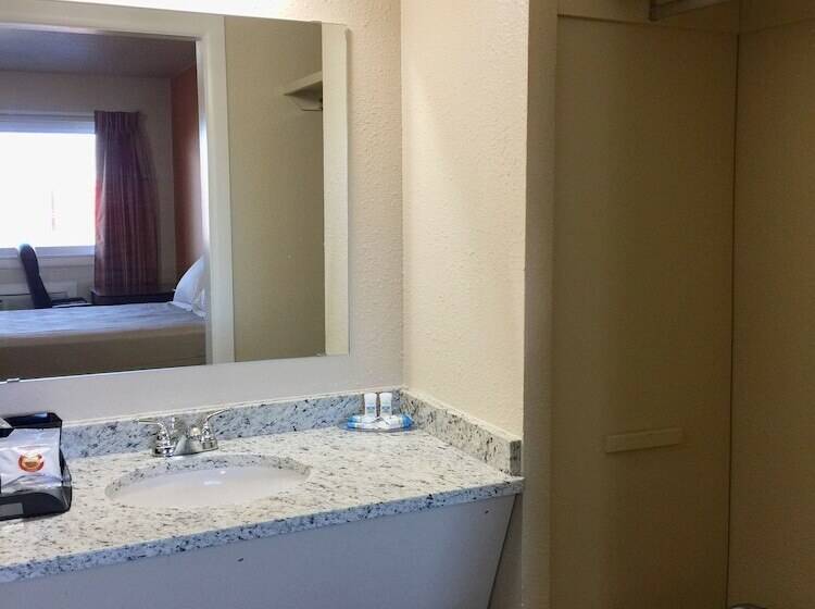 Downtown Motel Woodward