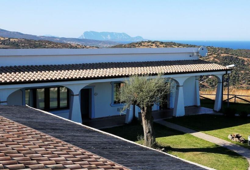 여관 Agriturismo Irghitula