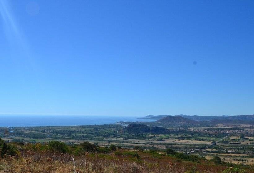 여관 Agriturismo Irghitula