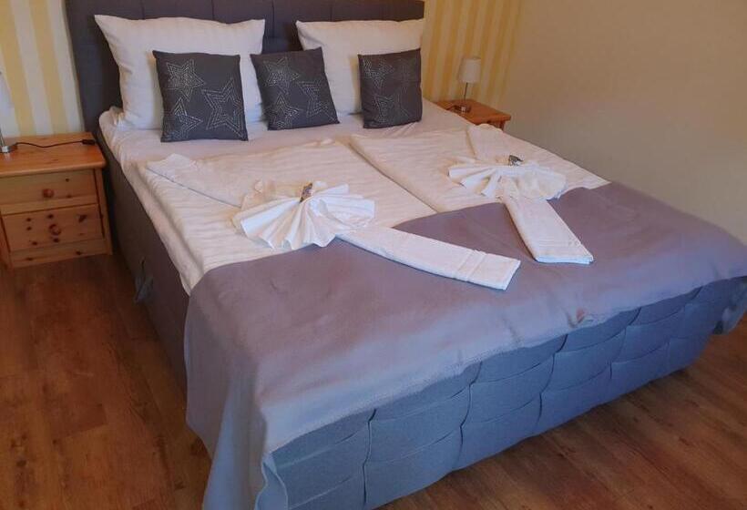 客栈 Altstadtcafé Und Pension