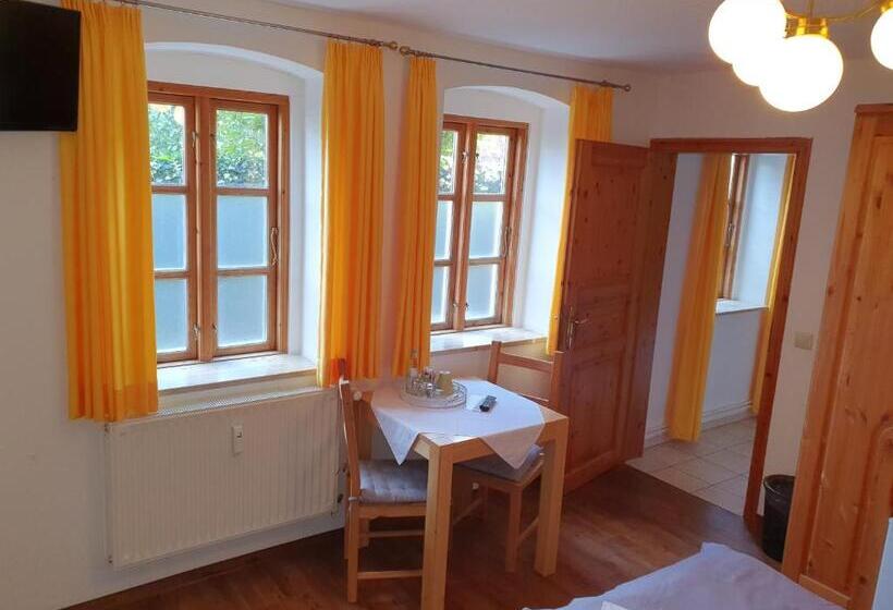 客栈 Altstadtcafé Und Pension