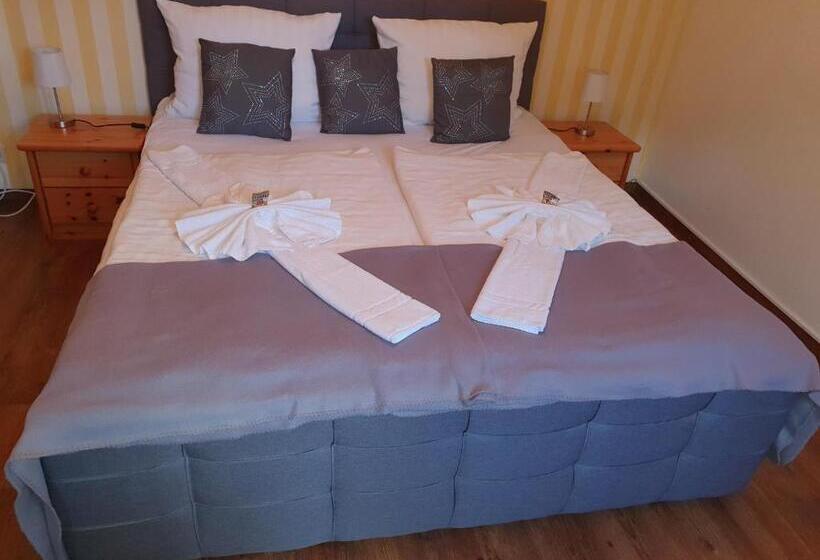 客栈 Altstadtcafé Und Pension