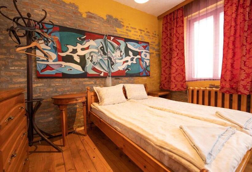 فندق فئة نجمة واحدة Casa De Artes