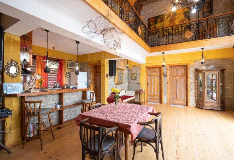 فندق فئة نجمة واحدة Casa De Artes