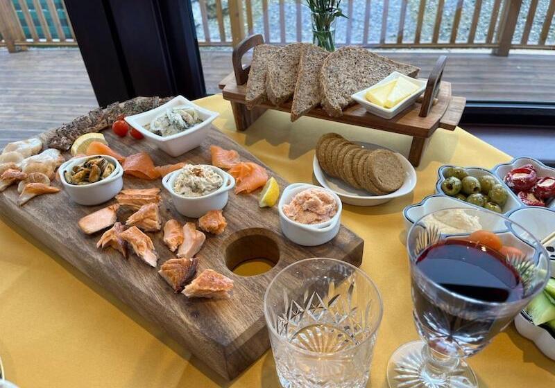 فندق فئة نجمة واحدة Ceol Na Mara Guest House