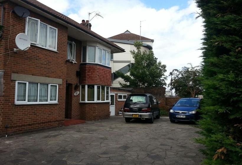 簡易ホテル Chesnut Lodge