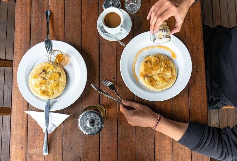 פונדק Dajan Buyan Homestay