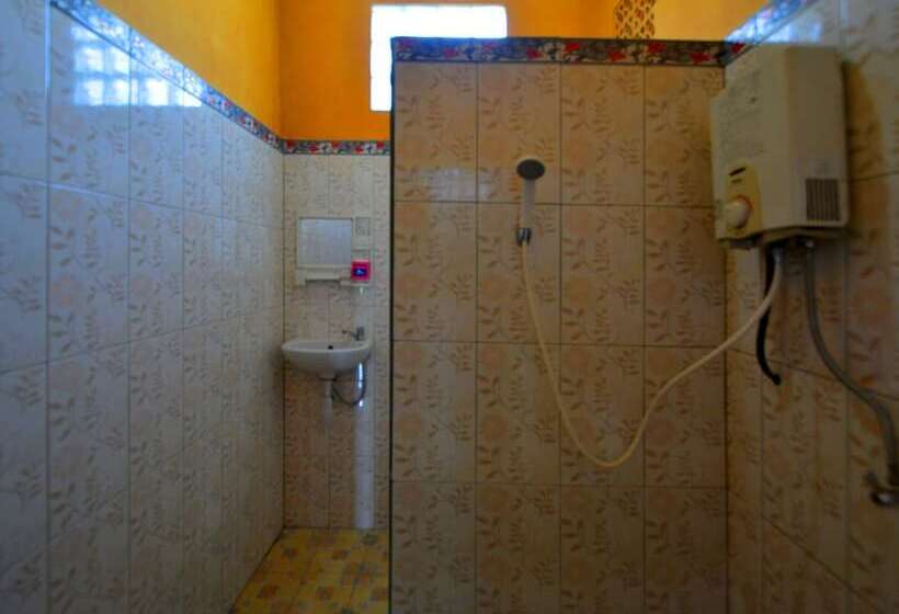 פונדק Dajan Buyan Homestay