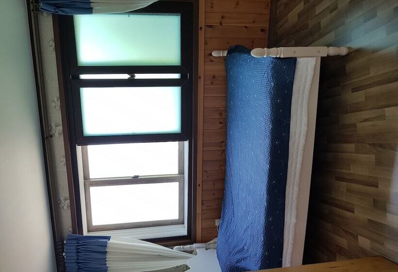 فندق فئة نجمة واحدة Geoje Sea Love Pension