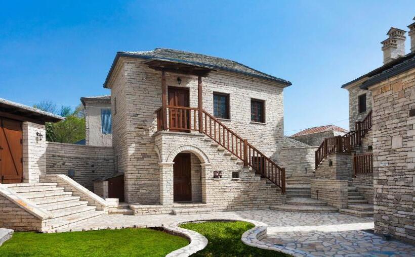 فندق فئة نجمة واحدة Gioraldi Art