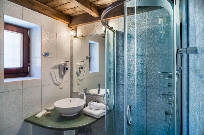 客栈  Gioraldi Art