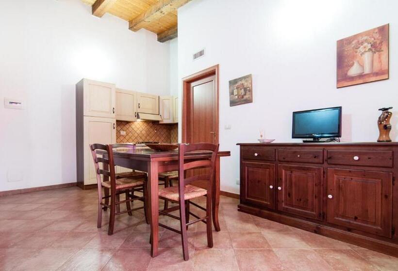 פונדק Le Case Al Quadrato