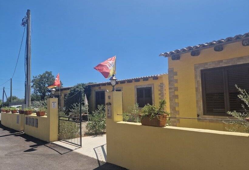 פונדק Le Case Al Quadrato