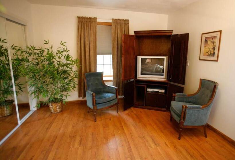 בית מלון כפרי Abbey Archway Inn
