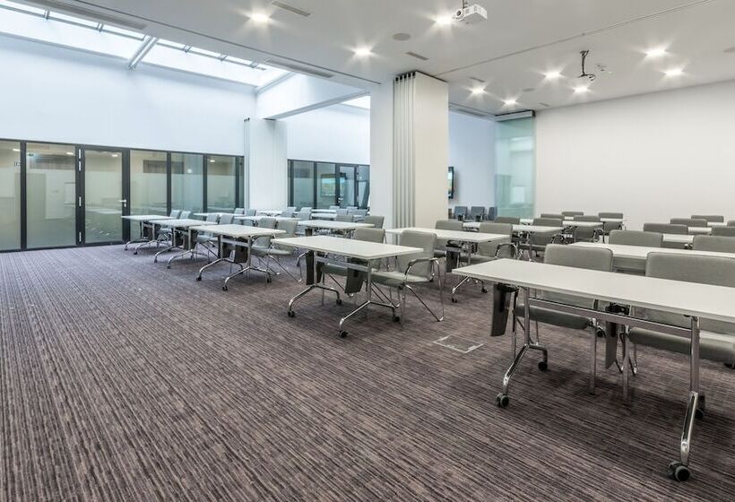 בית מלון כפרי Admiral