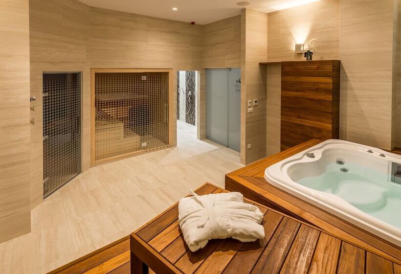 בית מלון כפרי Admiral