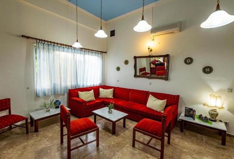 בית מלון כפרי Agamemnon Beach