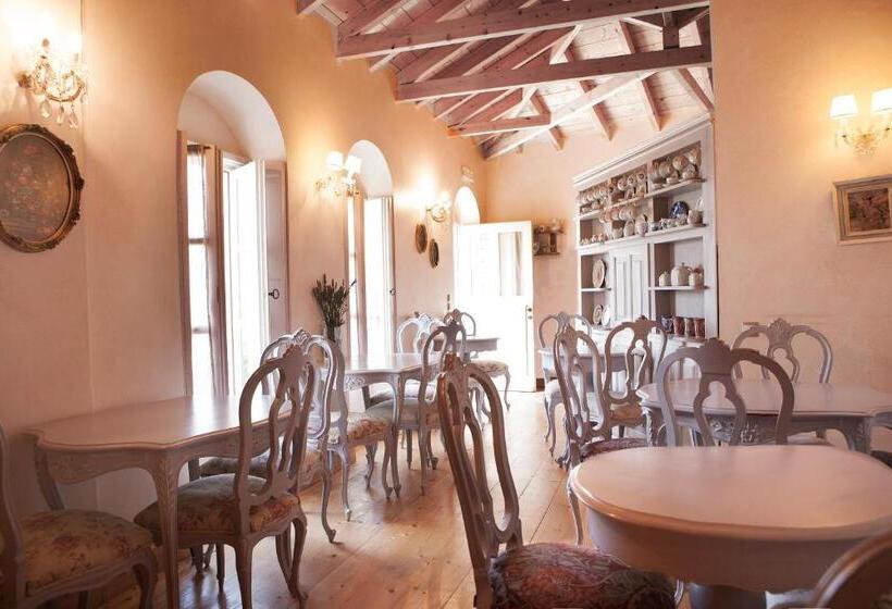 Отель Amaryllis Boutique Guest House