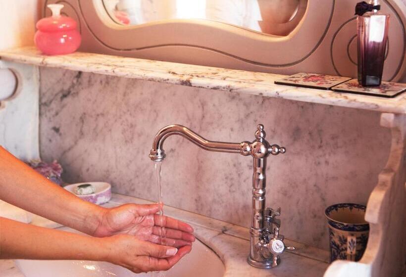 Отель Amaryllis Boutique Guest House