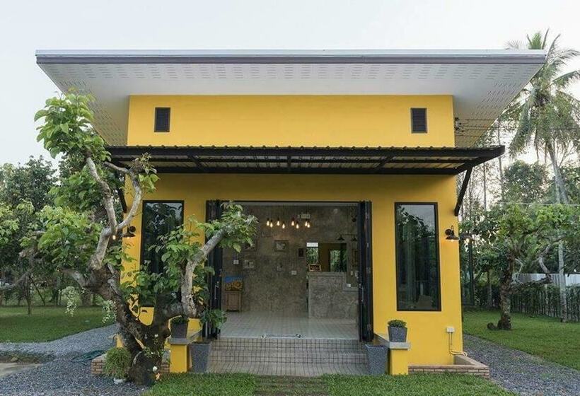 ホテル Baansuan Tisa Resort