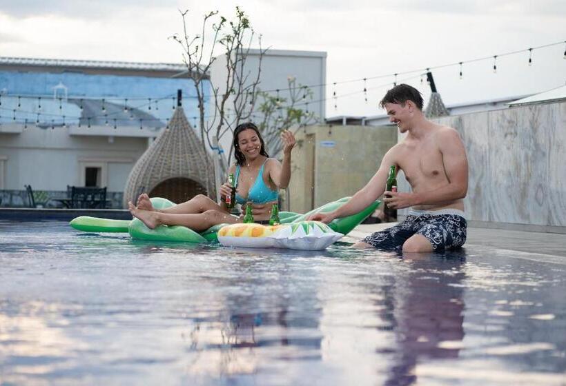 Boss Legian Hotel Powered By Archipelago