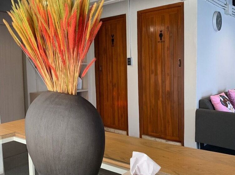 Отель Busket Hostel