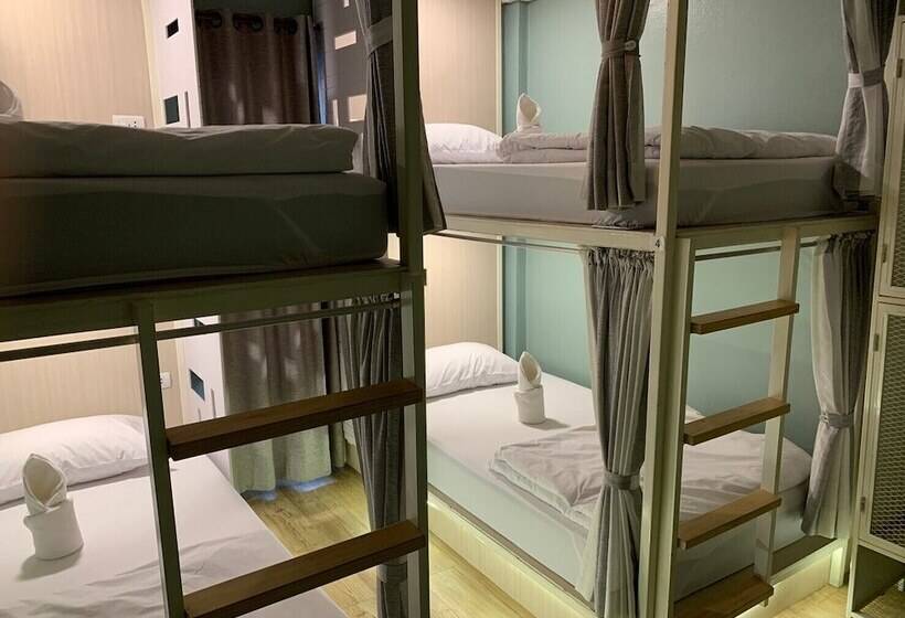 Отель Busket Hostel