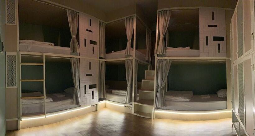 Отель Busket Hostel