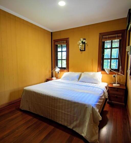 בית מלון כפרי Carpe Diem Orchard Home