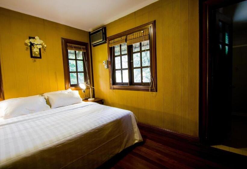 בית מלון כפרי Carpe Diem Orchard Home