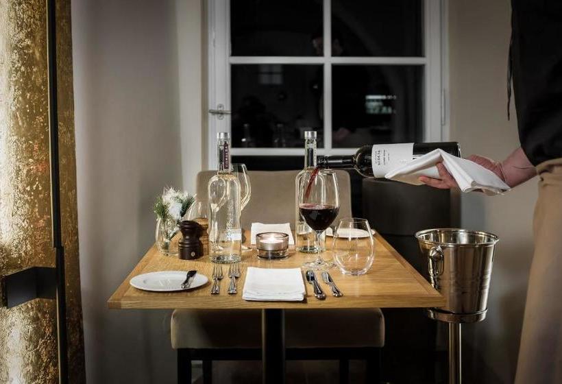 Отель Chateau Clara Futura