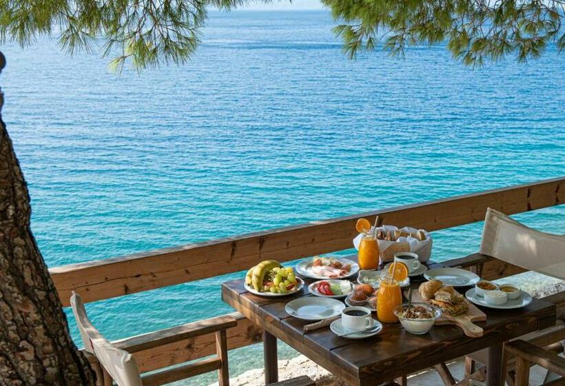 בית מלון כפרי Cokkinis