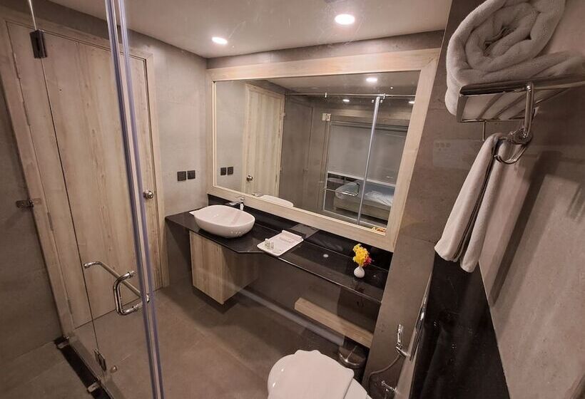 בית מלון כפרי Voco Jim Corbett By Ihg